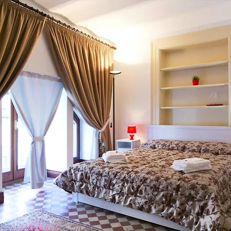 Galleria S.domenico Apartment